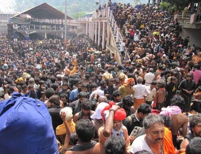 சபரிமலையில் வரலாறு காணாத கூட்டம்